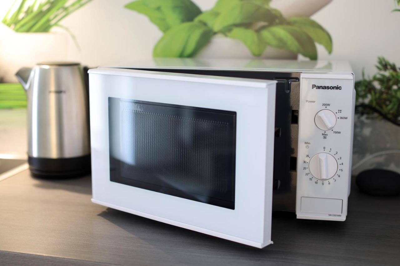 Modern und Neu, TOP Ausstattung mit Kaffeevollautomat, 2x Netflix-TV, Lüftungsanlage, Geschirrspüler Wallerfangen Exterior foto