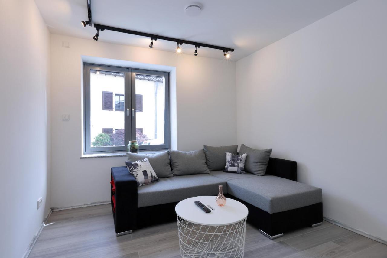 Modern und Neu, TOP Ausstattung mit Kaffeevollautomat, 2x Netflix-TV, Lüftungsanlage, Geschirrspüler Wallerfangen Exterior foto