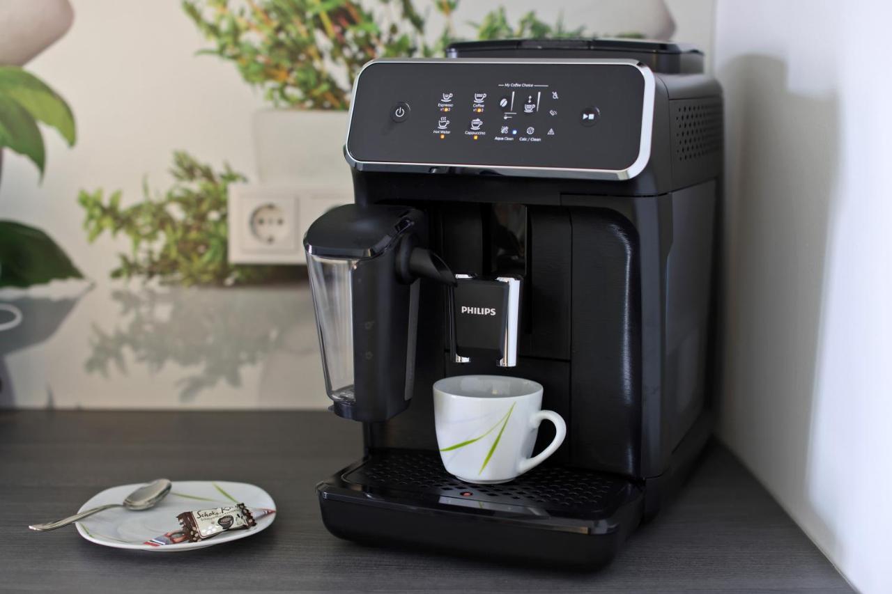 Modern und Neu, TOP Ausstattung mit Kaffeevollautomat, 2x Netflix-TV, Lüftungsanlage, Geschirrspüler Wallerfangen Exterior foto